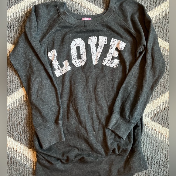 Feathers Maternity Sweatshirt - Picture 1 of 3